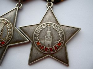 ВТОРАЯ И ТРЕТЬЯ СЛАВЫ НА ДОКЕ.