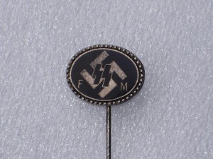 Заколка члена SS.