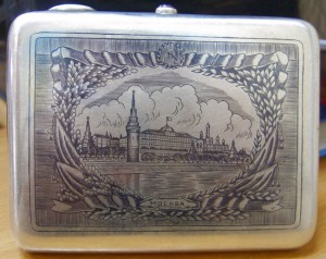 ПОРТСИГАР  серебрянный, чернь резьба. МОСКВА.