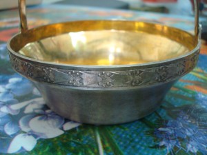 Подстаканники и конфетницы,серебро.