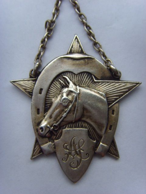 Подстаканники и конфетницы,серебро.