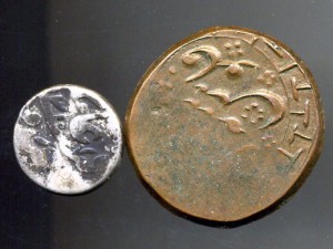 Две монгольские монеты(медная и серебро)