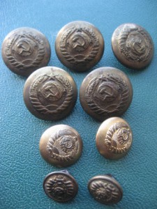 Комплект генеральских пуговиц - 11 лент. на войну.