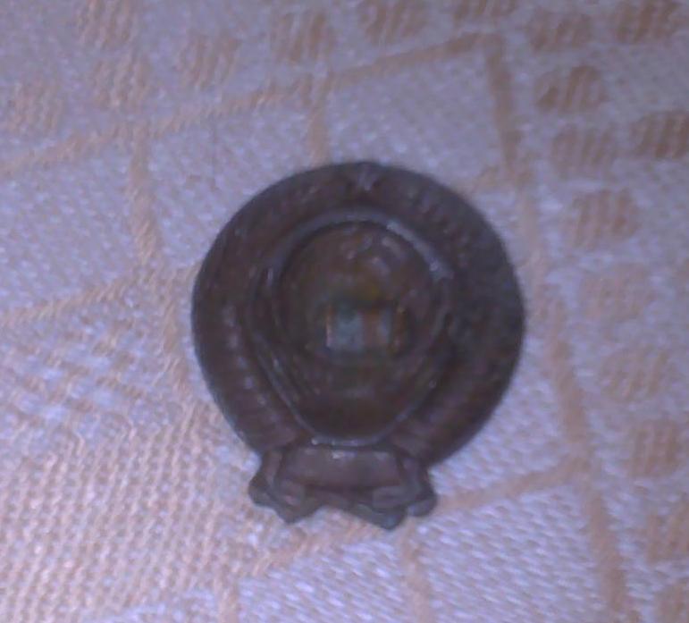 Куча эмблемок