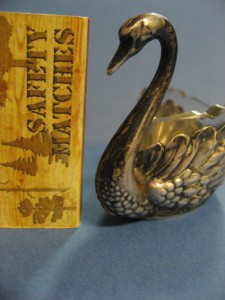 Солонка " ЛЕБЕДЬ"