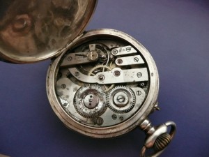 Оценка старинных карманных часов