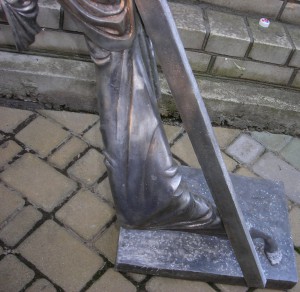 Иисус идущий на Голгофу