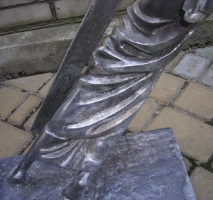 Иисус идущий на Голгофу