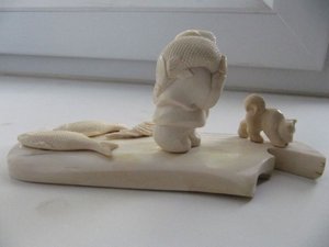 Резьба по кости народов севера.