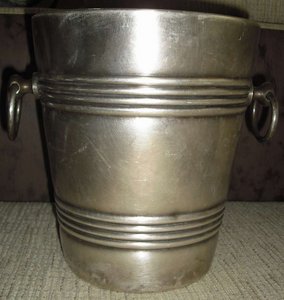 Ведерко для шампанского