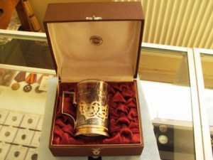 подстаканник 875 в коробке и со своим стаканом!!!