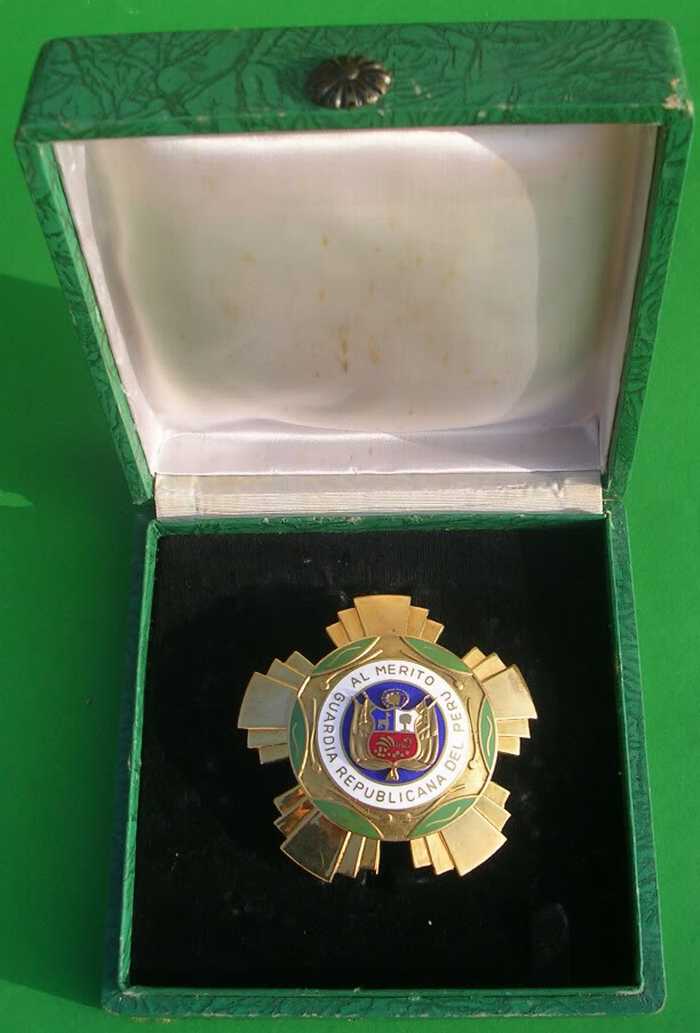 Перу Орден Заслуг Республ. Гвардии 65мм 65гр