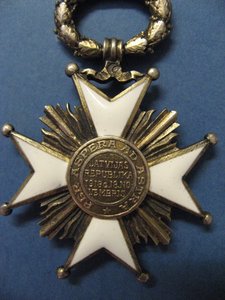 Комплект. 2 Ордена 3-х Звёзд и медаль за PAR TEVIJU.Латвия.