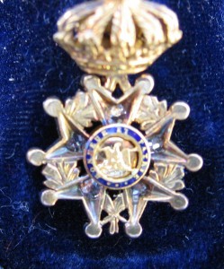 ОРДЕН ПОЧЕТНОГО ЛЕГИОНА В ЗОЛОТЕ И АЛМАЗАХ.